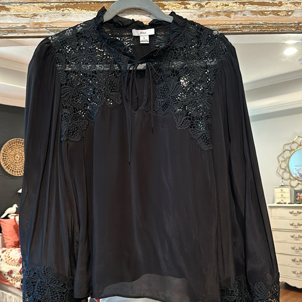 Othilia black top